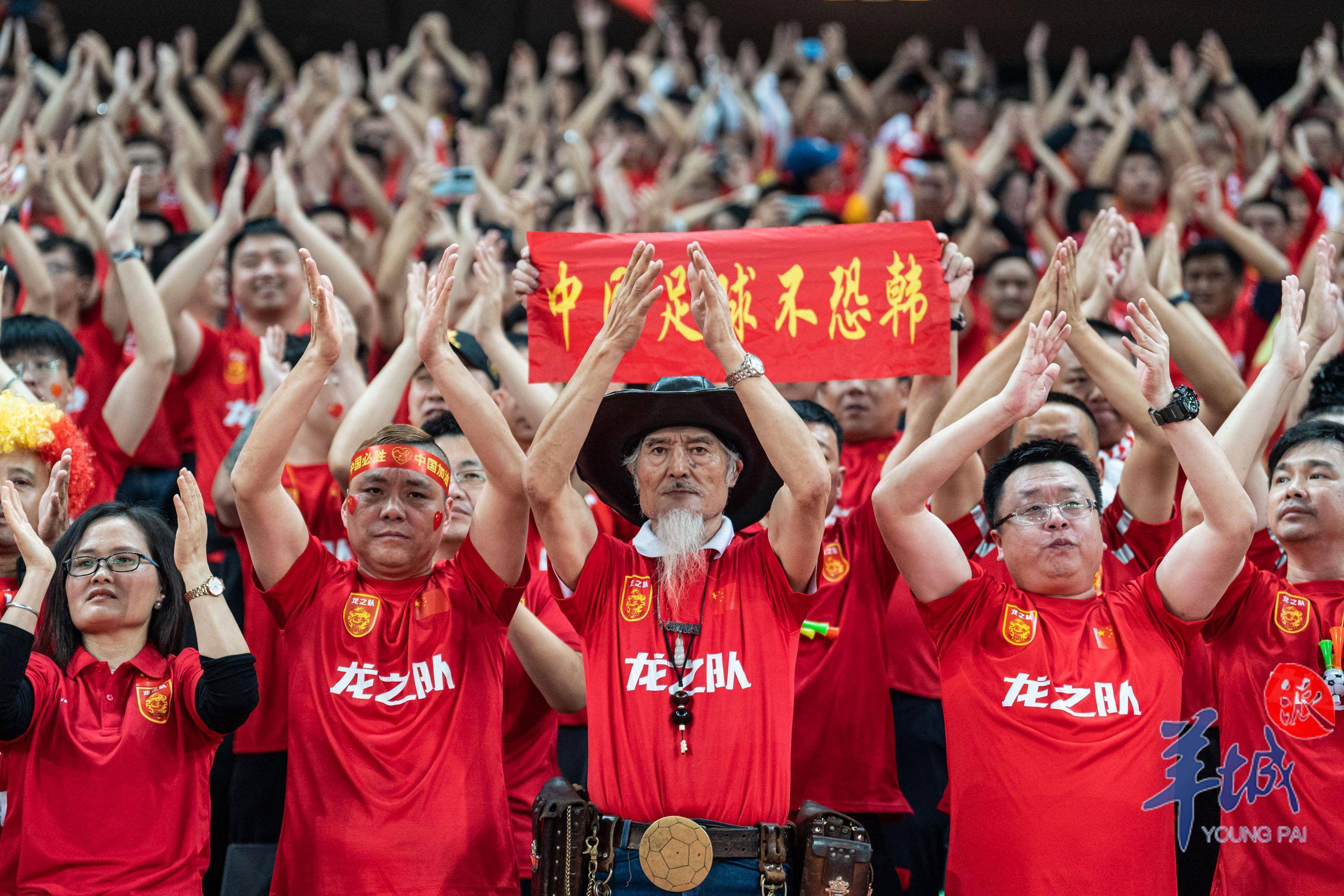 包含精彩瞬间惹人关注,球队实力尽显风采的词条 包含精彩瞬间惹人关注,球队实力尽显风采的词条