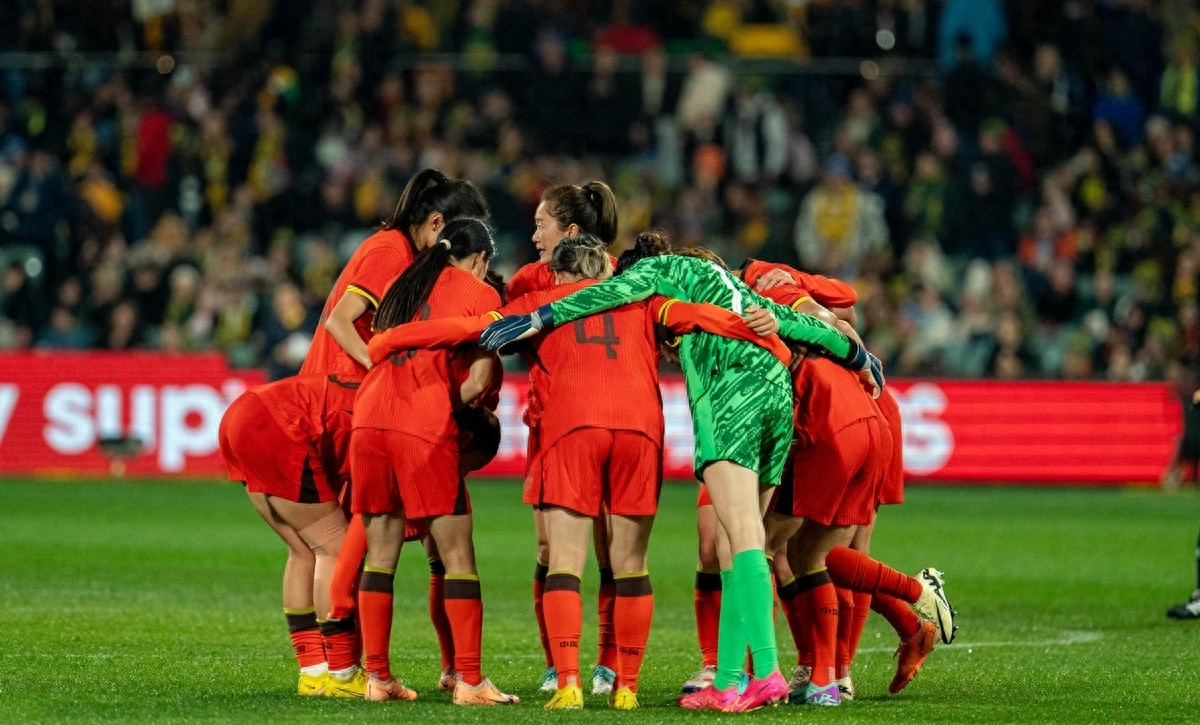 关于加拿大女足逼平澳大利亚,力保第三的信息 关于加拿大女足逼平澳大利亚,力保第三的信息