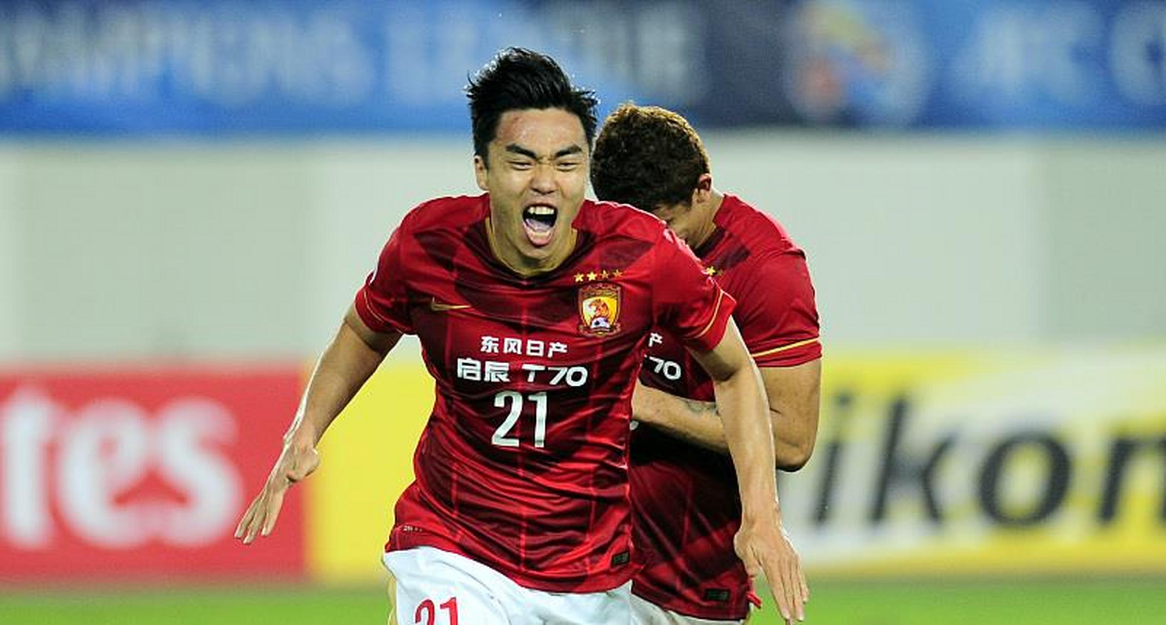 广州队逆转成功,豪取赛季重要胜利 广州队逆转成功,豪取赛季重要胜利