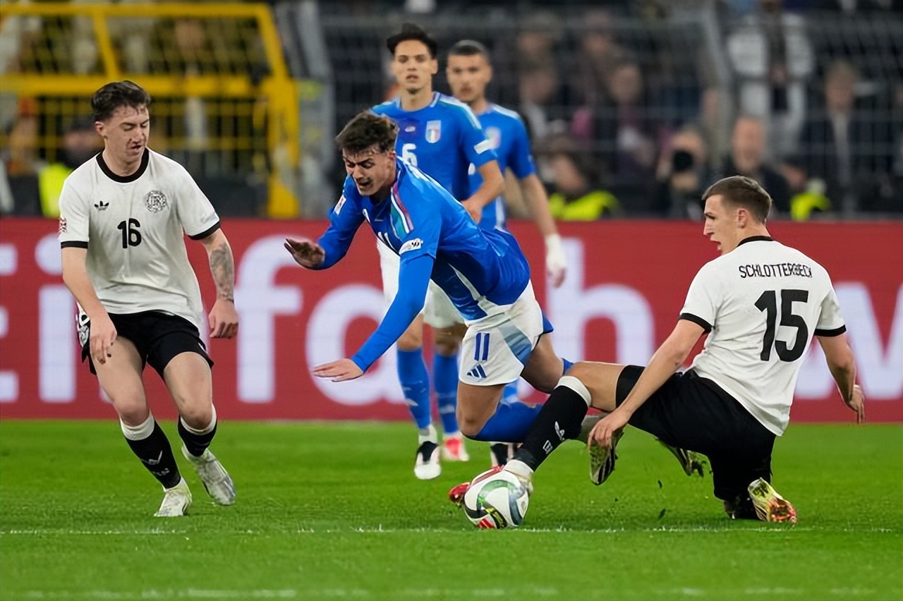 巴拉圭球队战胜强敌,成功晋级半决赛 巴拉圭球队战胜强敌,成功晋级半决赛