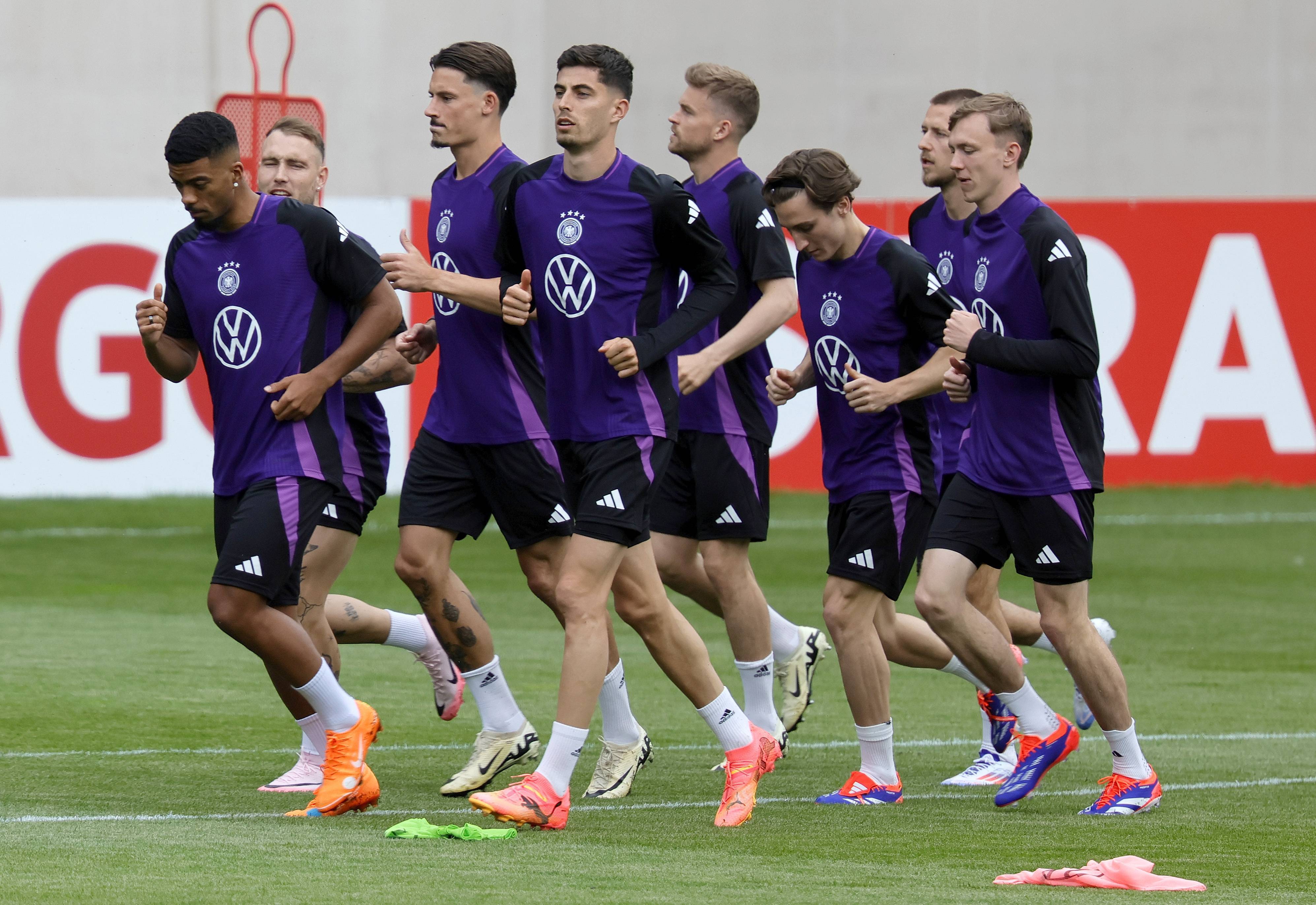 欧洲赛事精彩纷呈葡萄牙迎战德国队 欧洲赛事精彩纷呈葡萄牙迎战德国队