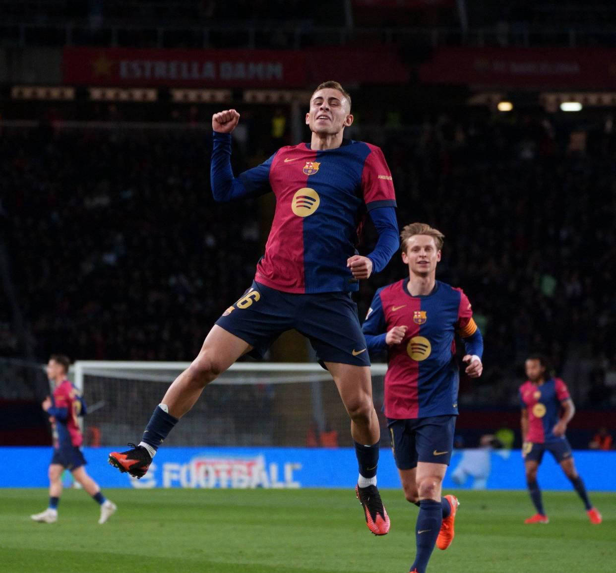 巴塞罗那客场战胜瓦伦西亚,占据积分榜第一 巴塞罗那客场战胜瓦伦西亚,占据积分榜第一