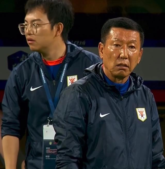 老鹰主场来启恶遭得重考,客场失步 老鹰主场来启恶遭得重考,客场失步