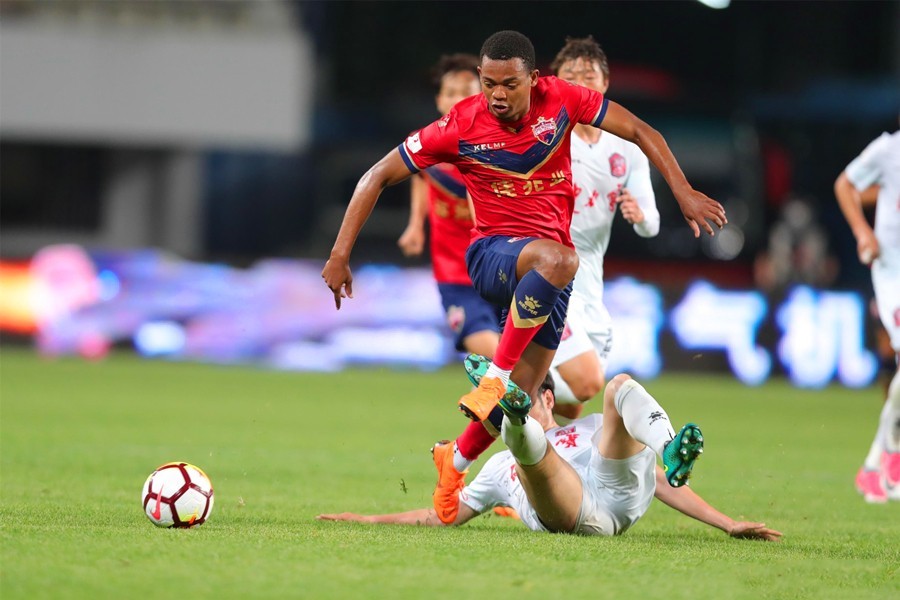 英格兰射手压哨入球，逆转中巴晋级半决赛！的简单介绍