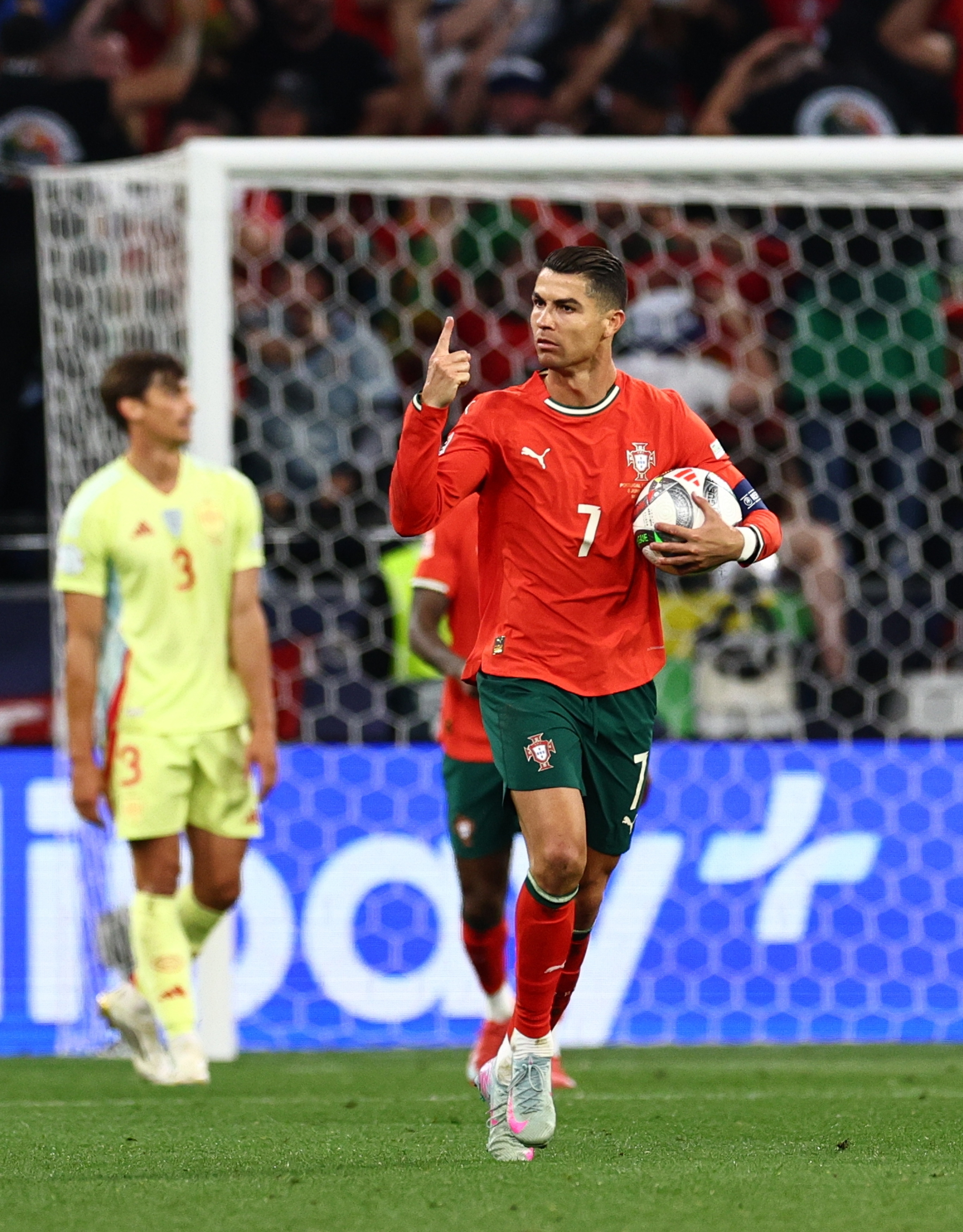 葡萄牙国脚因伤缺席国家队友谊赛的简单介绍