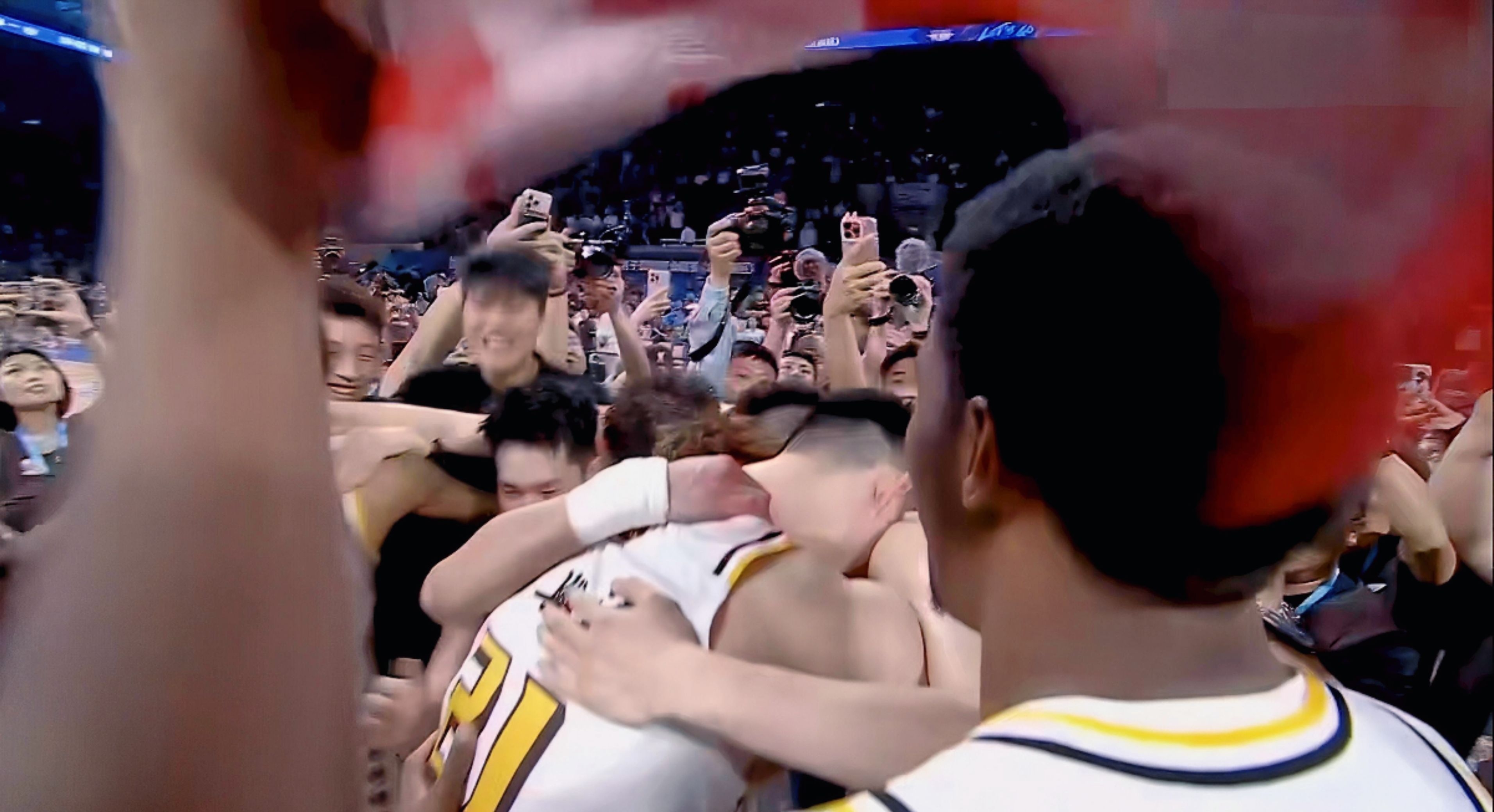 热血对决!精彩瞬间令所有球迷尽情沉浸其中的简单介绍 热血对决!精彩瞬间令所有球迷尽情沉浸其中的简单介绍