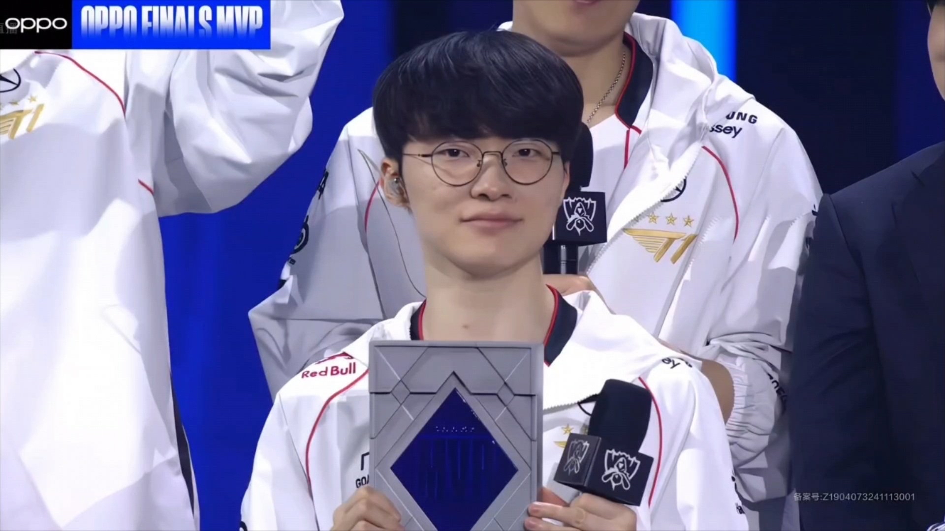 关于JDG翻盘BLG,Faker操刀奇招英雄翻盘宿命之战2025世界赛,点燃全场激情的信息 关于JDG翻盘BLG,Faker操刀奇招英雄翻盘宿命之战2025世界赛,点燃全场激情的信息