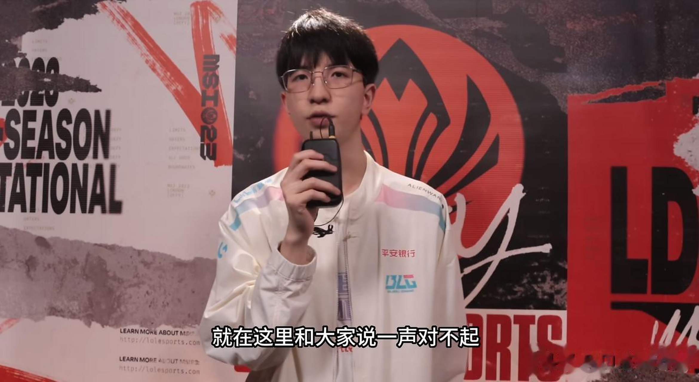 JDG血洗G2,Elk团战一打五宿命之战小组赛,让粉丝疯狂欢呼 JDG血洗G2,Elk团战一打五宿命之战小组赛,让粉丝疯狂欢呼