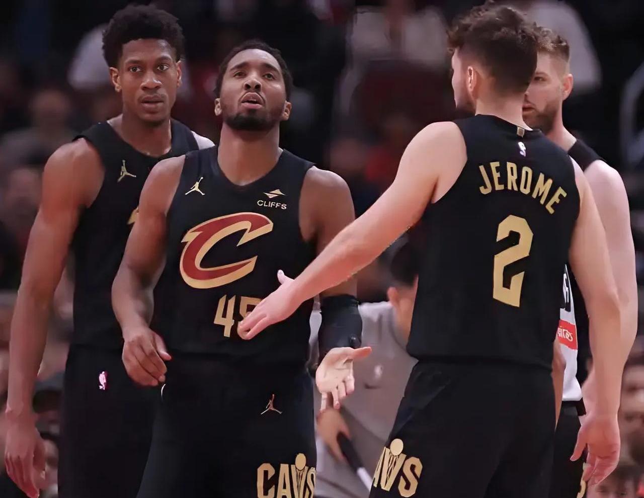 魔术队客场大胜开拓者，取得连胜