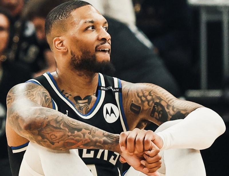 开拓者大胜国王,利拉德暴走六分球势不可挡 开拓者大胜国王,利拉德暴走六分球势不可挡