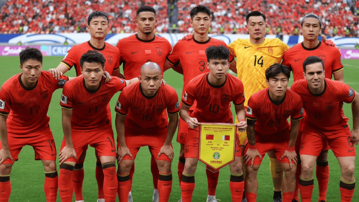 国家队在比赛中取得胜利，晋级下一轮